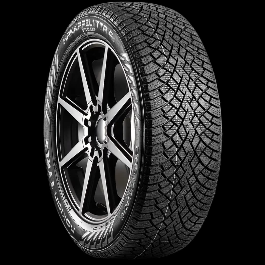 Nokian Hakkapeliitta R5 17" angled tire