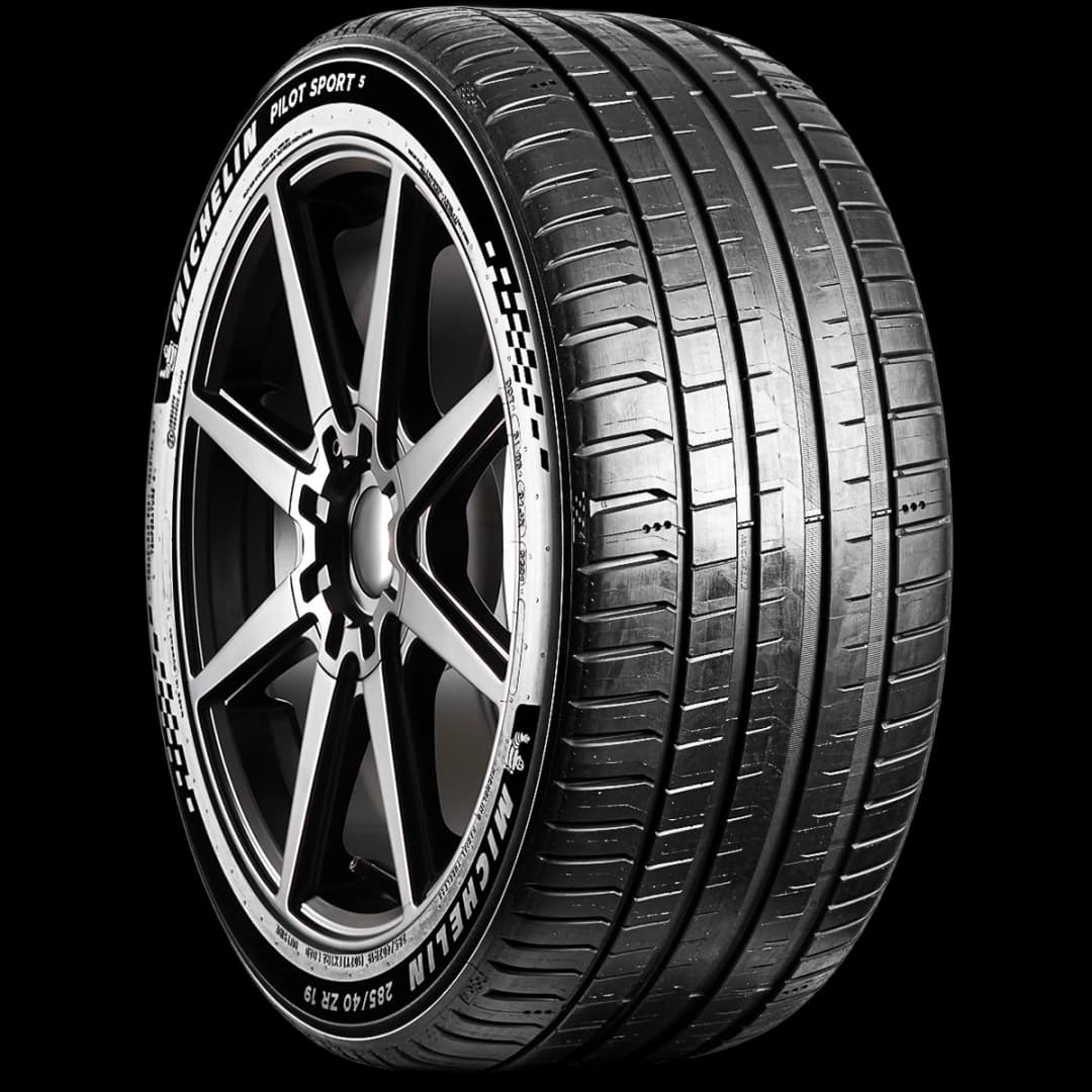 Michelin Pilot Sport 5 20" angled tire