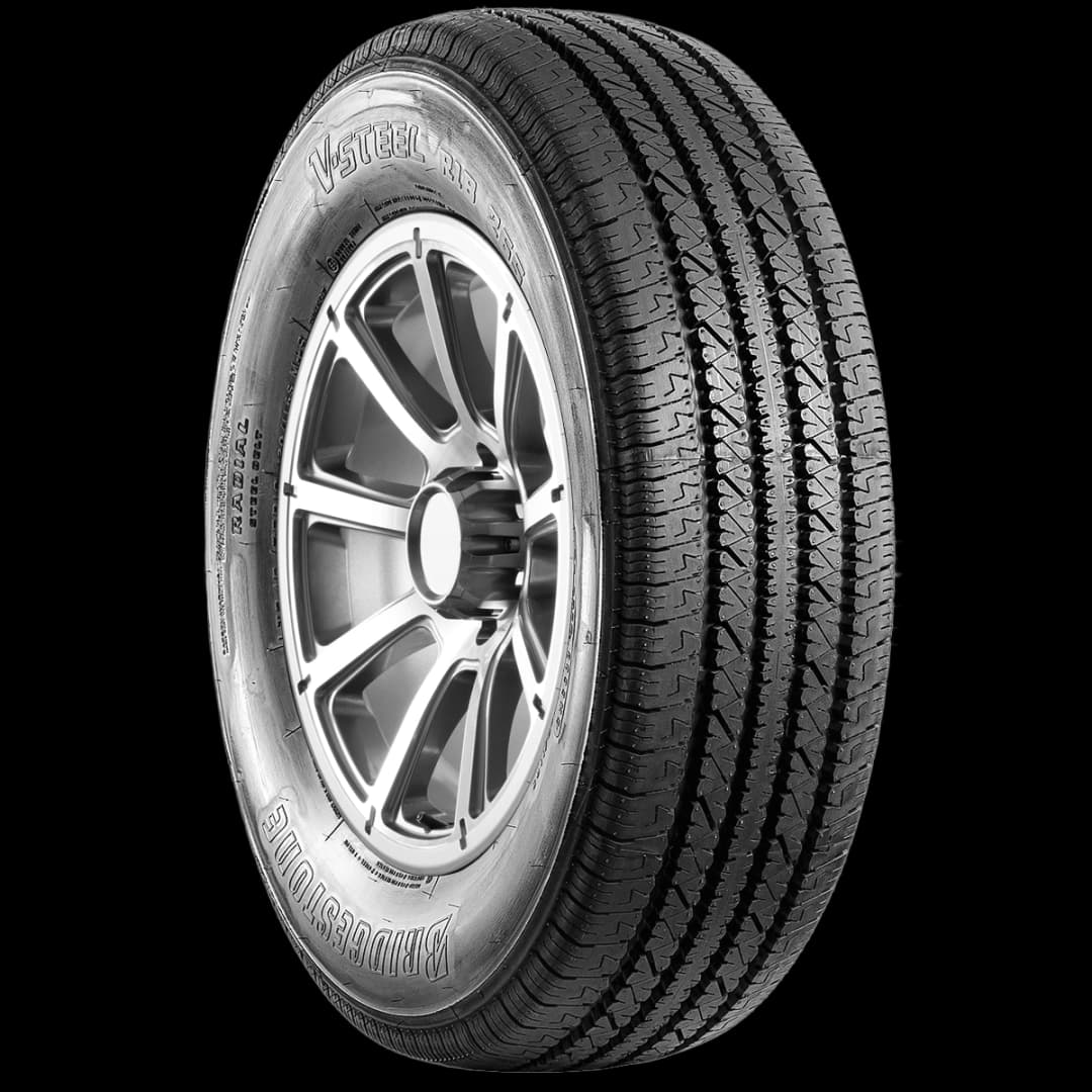 Bridgestone R265 V-Steel 17" angled tire