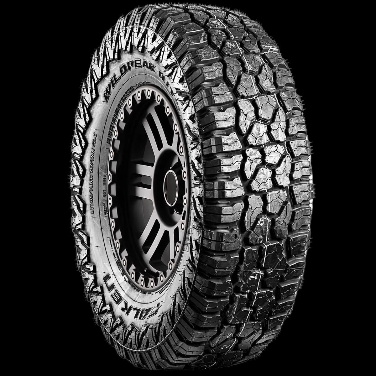 Falken Wildpeak R/T 17" angled tire