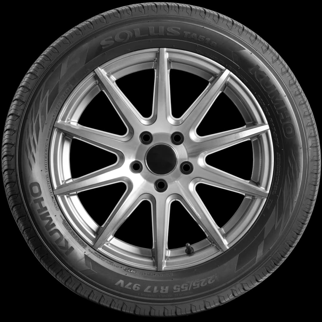 Kumho Solus TA51a 17" side tire