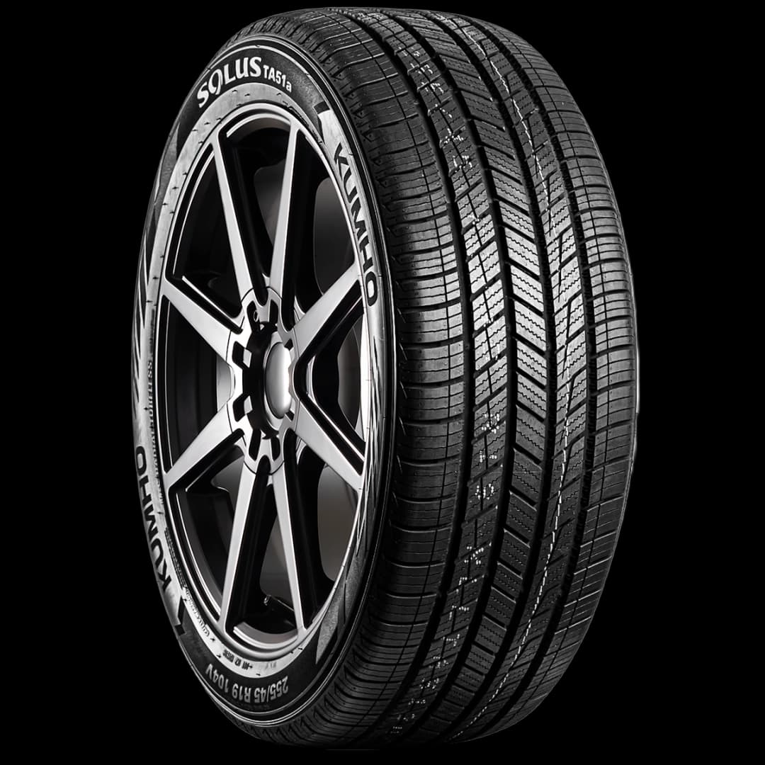 Kumho Solus TA51a 20" angled tire