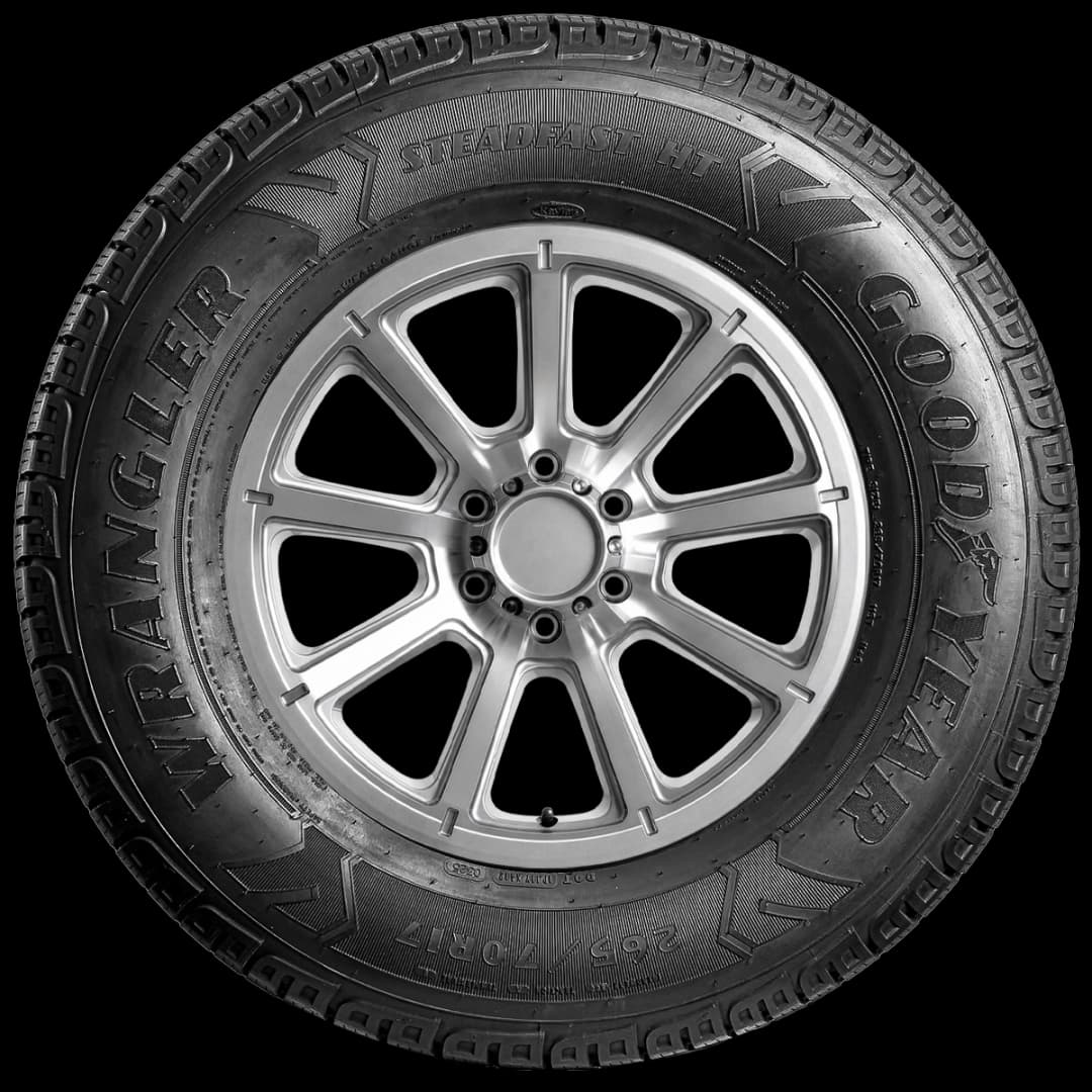 Goodyear Wrangler Steadfast HT 17" side tire