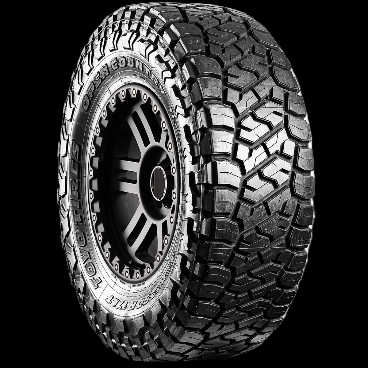 Toyo Open Country R/T Trail 17" angled tire