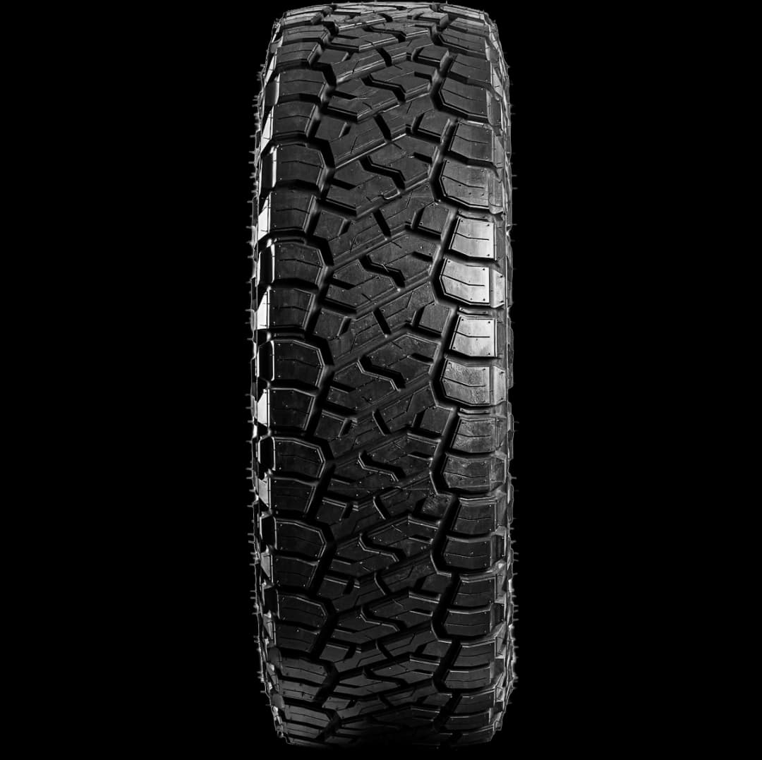 Toyo Open Country R/T Trail 17" front tire