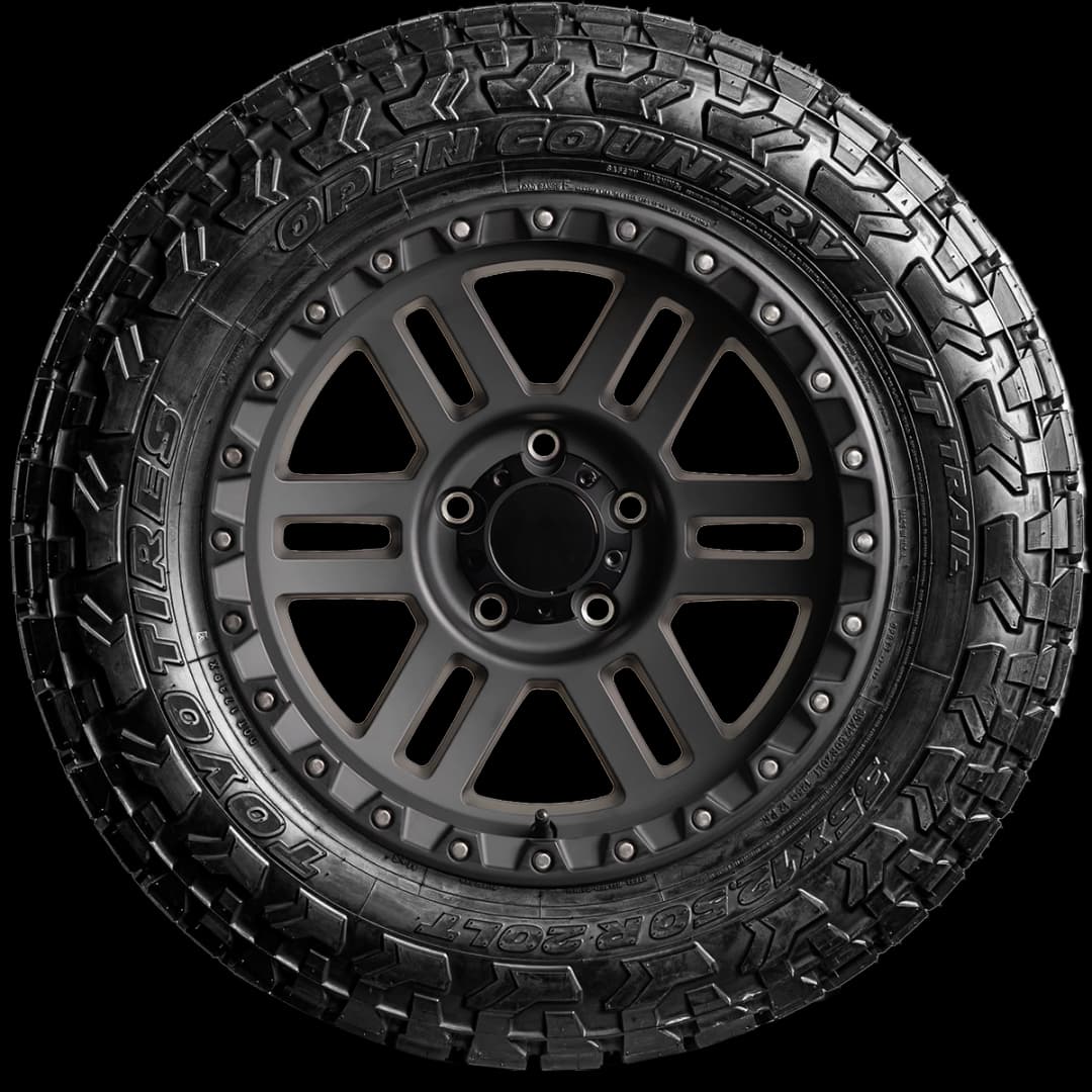 Toyo Open Country R/T Trail 20" side tire