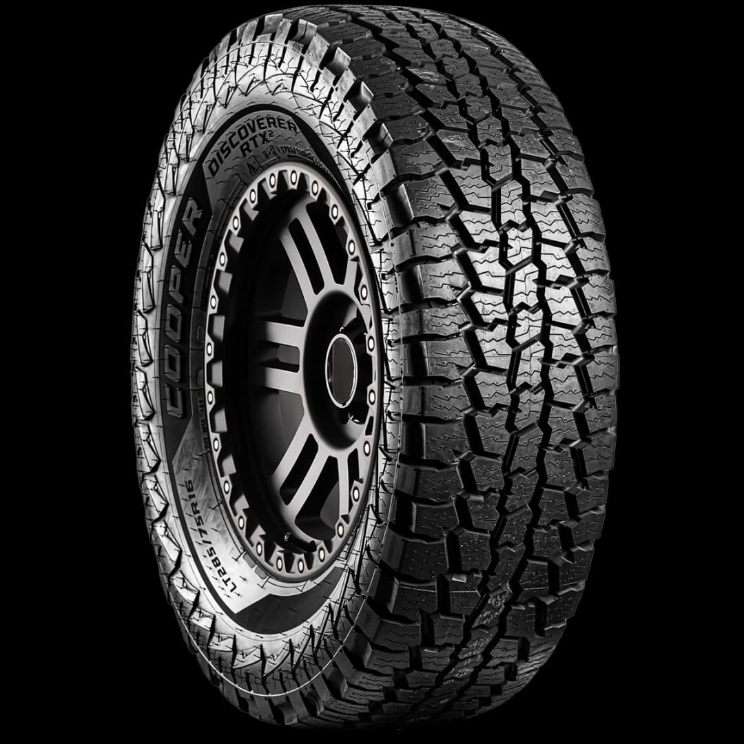 Cooper Discoverer RTX2 17" angled tire