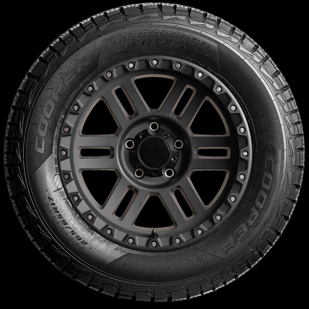 Cooper Discoverer RTX2 17" side tire