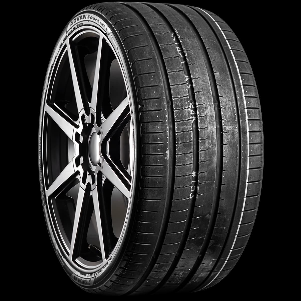 Yokohama Advan Sport V107E 20" angled tire