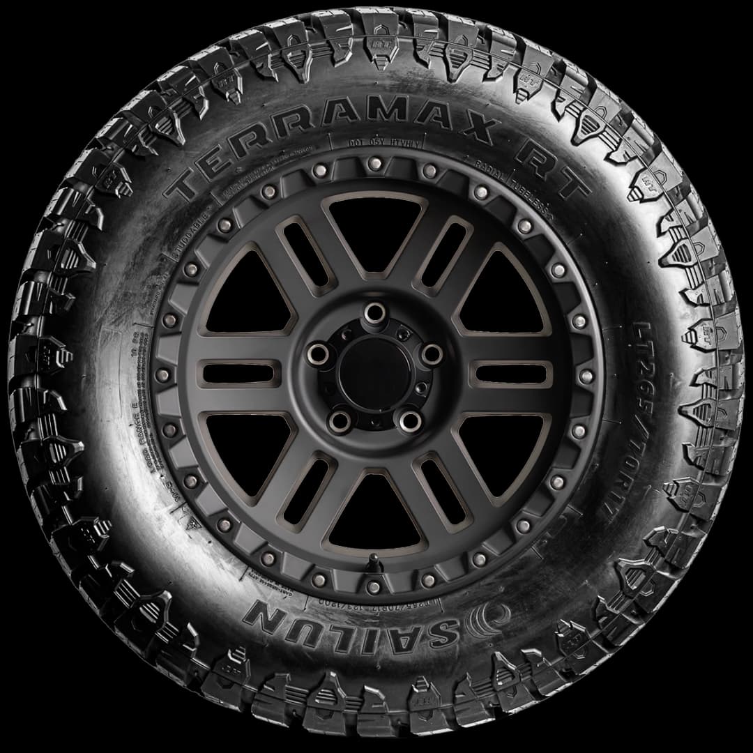 Sailun Terramax R/T 17" side tire