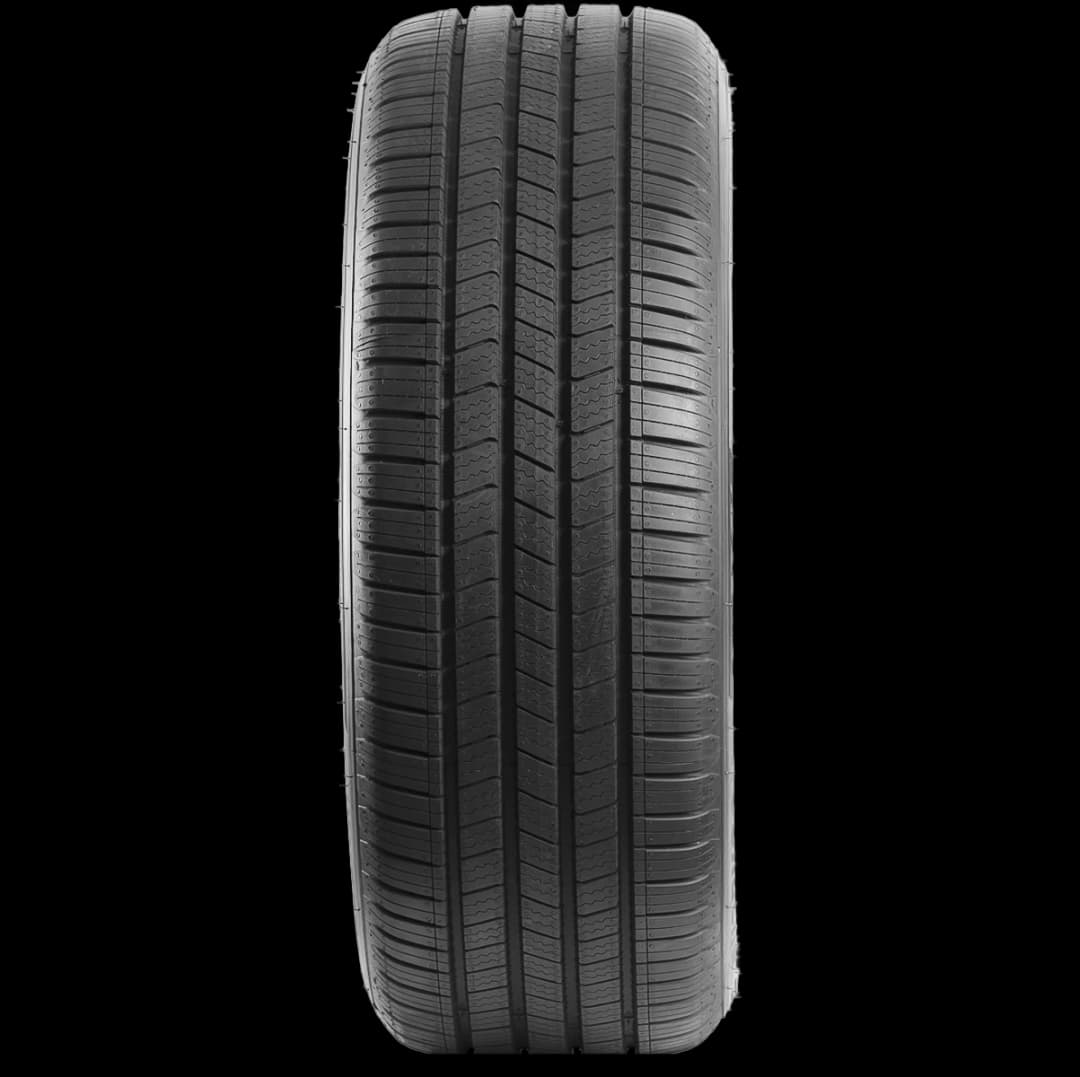 Hankook Kinergy XP 17" front tire
