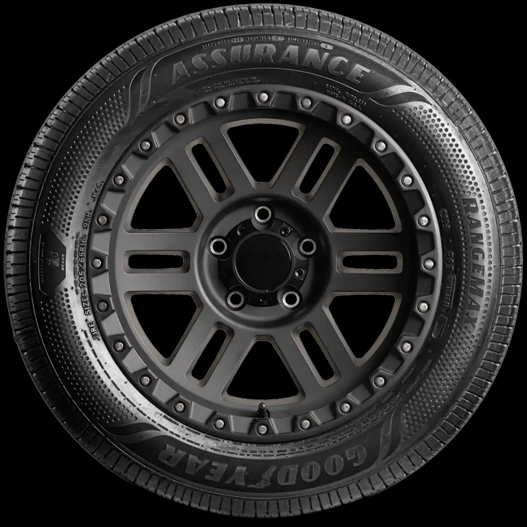 Goodyear Assurance Rangemax 17" side tire