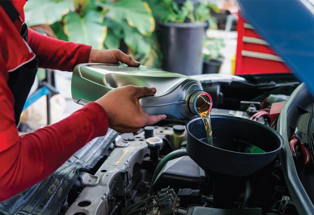 oil change myths image