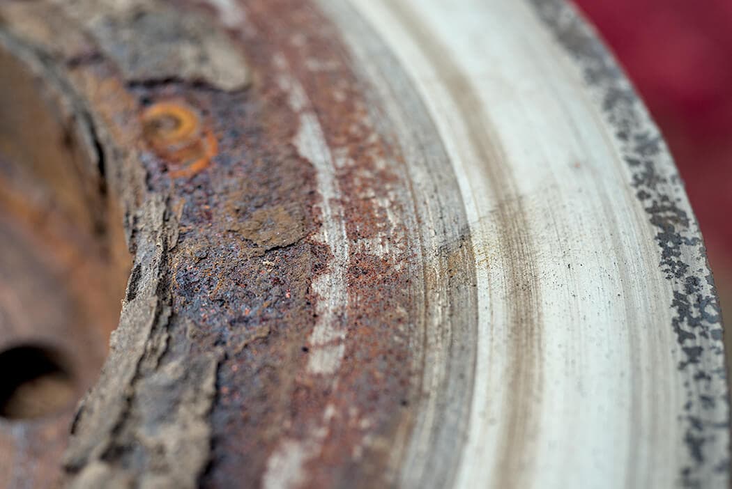 1 What-happens-when-you-dont-fix-your-brakes-damaged-rotors Non-Featured 1050xVariable