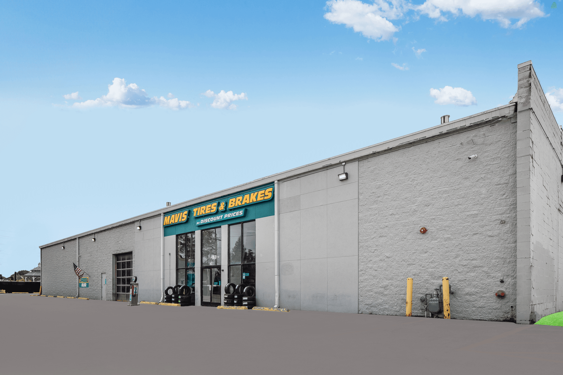 Store_1075 Tire Shop & Auto Repair in Oak Lawn, Illinois