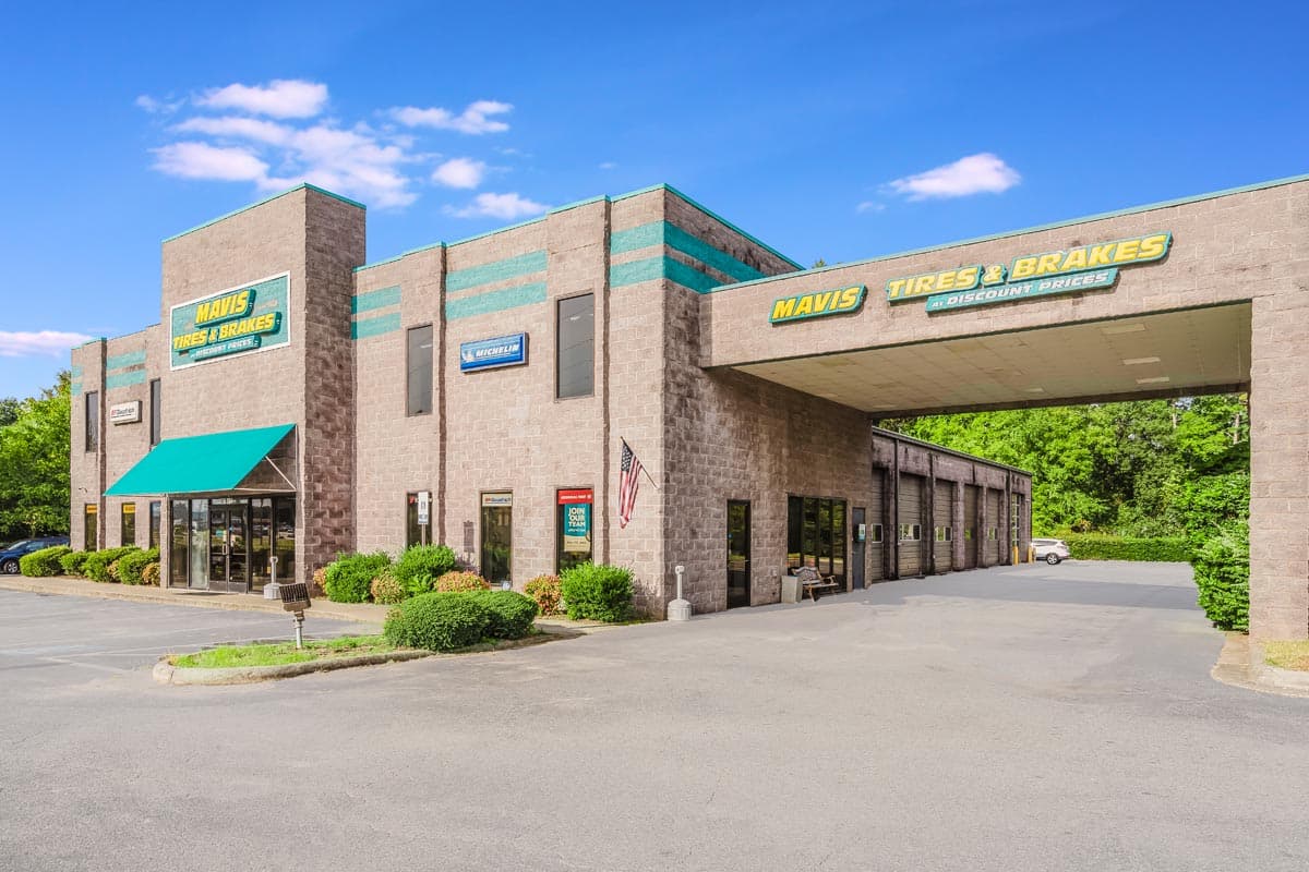 Store_888 Tire Shop & Auto Repair in Concord (851 pkwy N), North Carolina