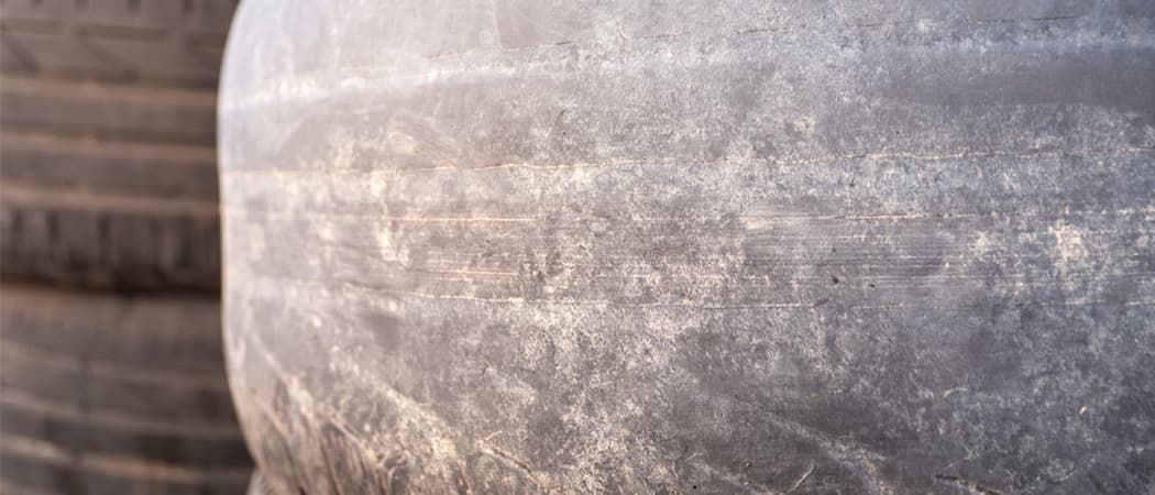 bald tires image