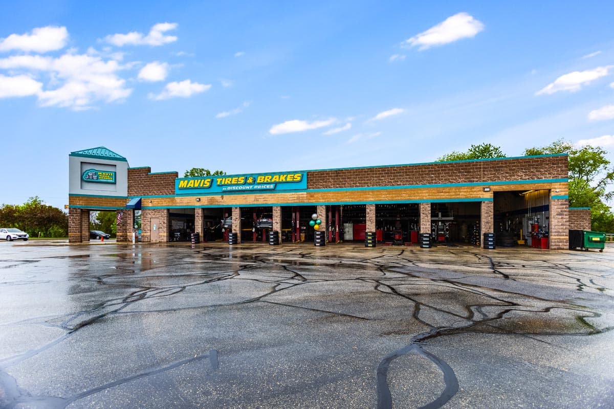 Store_1111 Tire Shop & Auto Repair in Janesville, Wisconsin