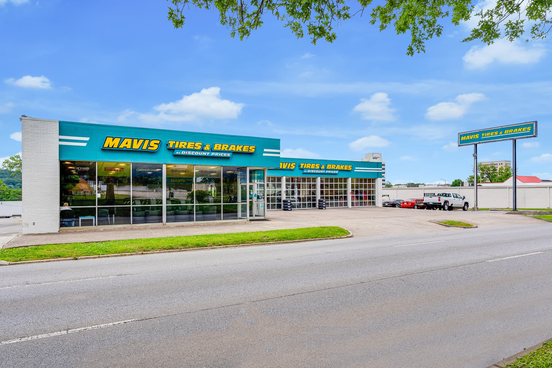 Store_660 Tire Shop & Auto Repair in Anniston, Alabama